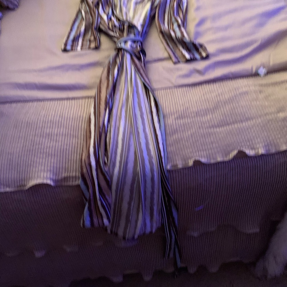 Dress - Picture 6 of 7